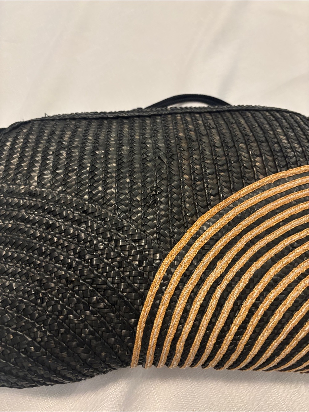 VTG Black Straw Crossbody Bag w/Tan Accent East to West bag 1980s retro rattan - Picture 8 of 11